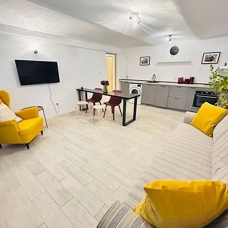 Vibrant #12lunipebega