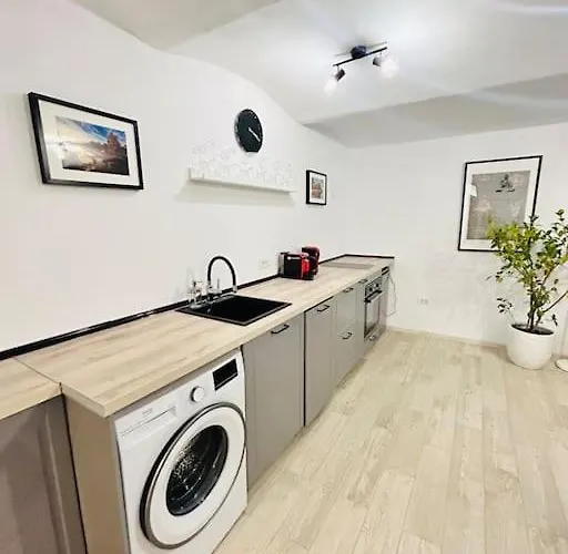 Vibrant #12lunipebega *